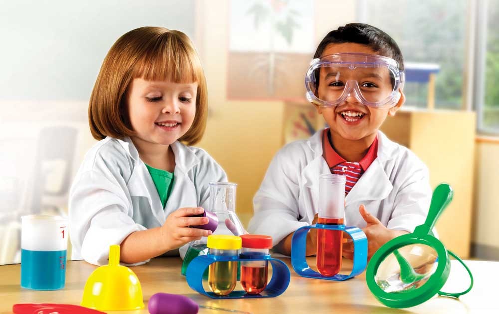 5 công cụ công nghệ dạy trẻ yêu khoa học (Ảnh: museumstore.kenosha.org)