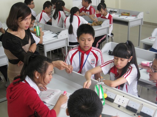Cơ sở vật hóa học ngôi trường Dân lập Lê Quý Đôn, cấp cho trung học cơ sở, quận Nam Từ Liêm, TP. hà Nội (Ảnh: trang web ngôi nhà trường)