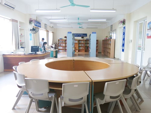 Cơ sở vật hóa học ngôi trường Dân lập Lê Quý Đôn, cấp cho trung học cơ sở, quận Nam Từ Liêm, TP. hà Nội (Ảnh: trang web ngôi nhà trường)