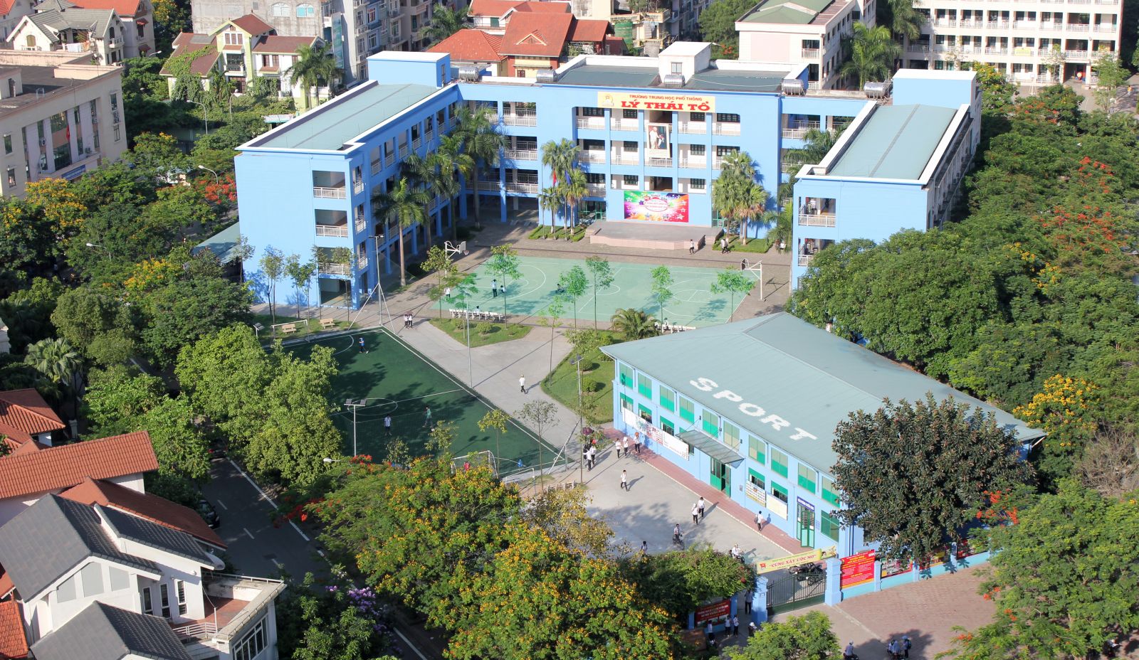 Cơ sở vật chất trường Lý Thái Tổ, cấp THCS - THPT, Cầu Giấy, Hà Nội (Ảnh: website nhà trường)
